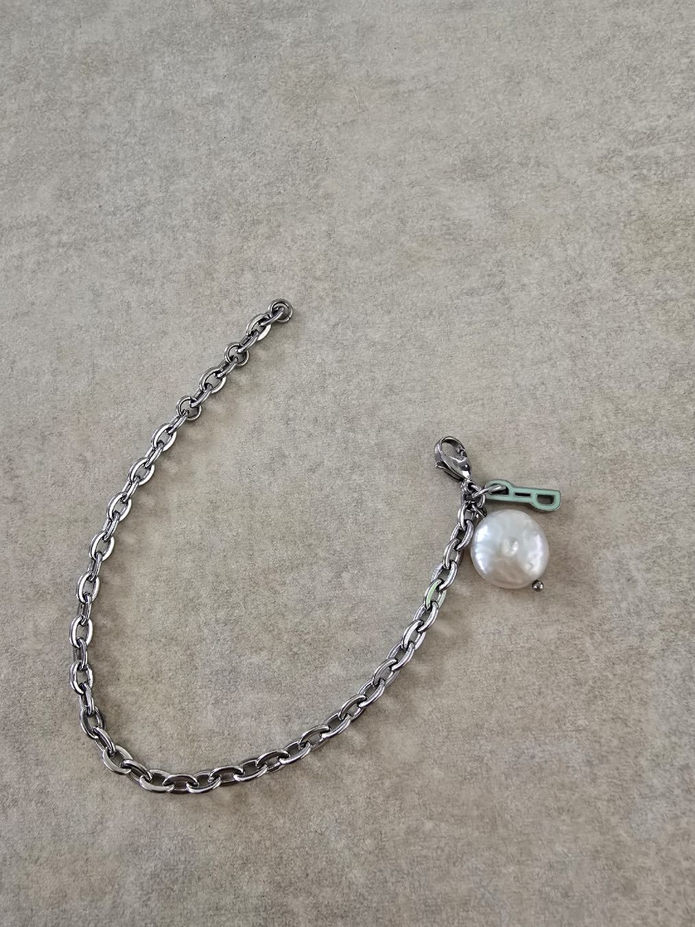 Bracelets: Schönes Armband mit Perle – Neuf (Voir description) à Rickenbach b. Wil par Beautiful.Things
