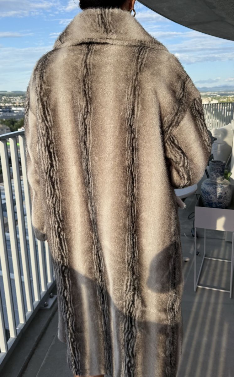 Manteaux: Kunstpelzmantel Grau Grösse L – D'occasion à Dübendorf par ReLoved_Fashion_ZH 1