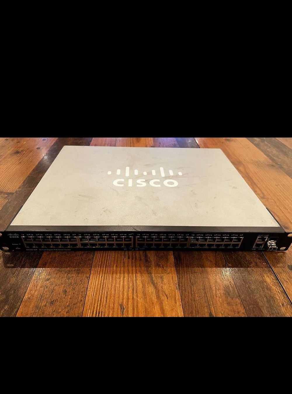 Cisco Hubs & Switches: Netzwerkswitch  – D'occasion à Endingen par Anna-KatJay