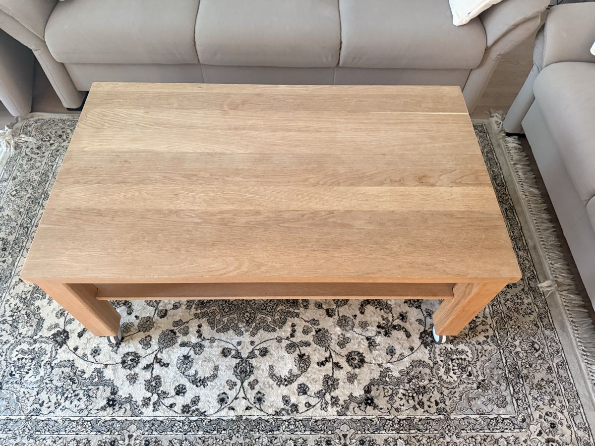 Tavoli: Couchtisch aus Holz mit Rollen – Usato da Volketswil venduto da habibeoez