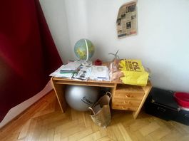 Schreibtisch 