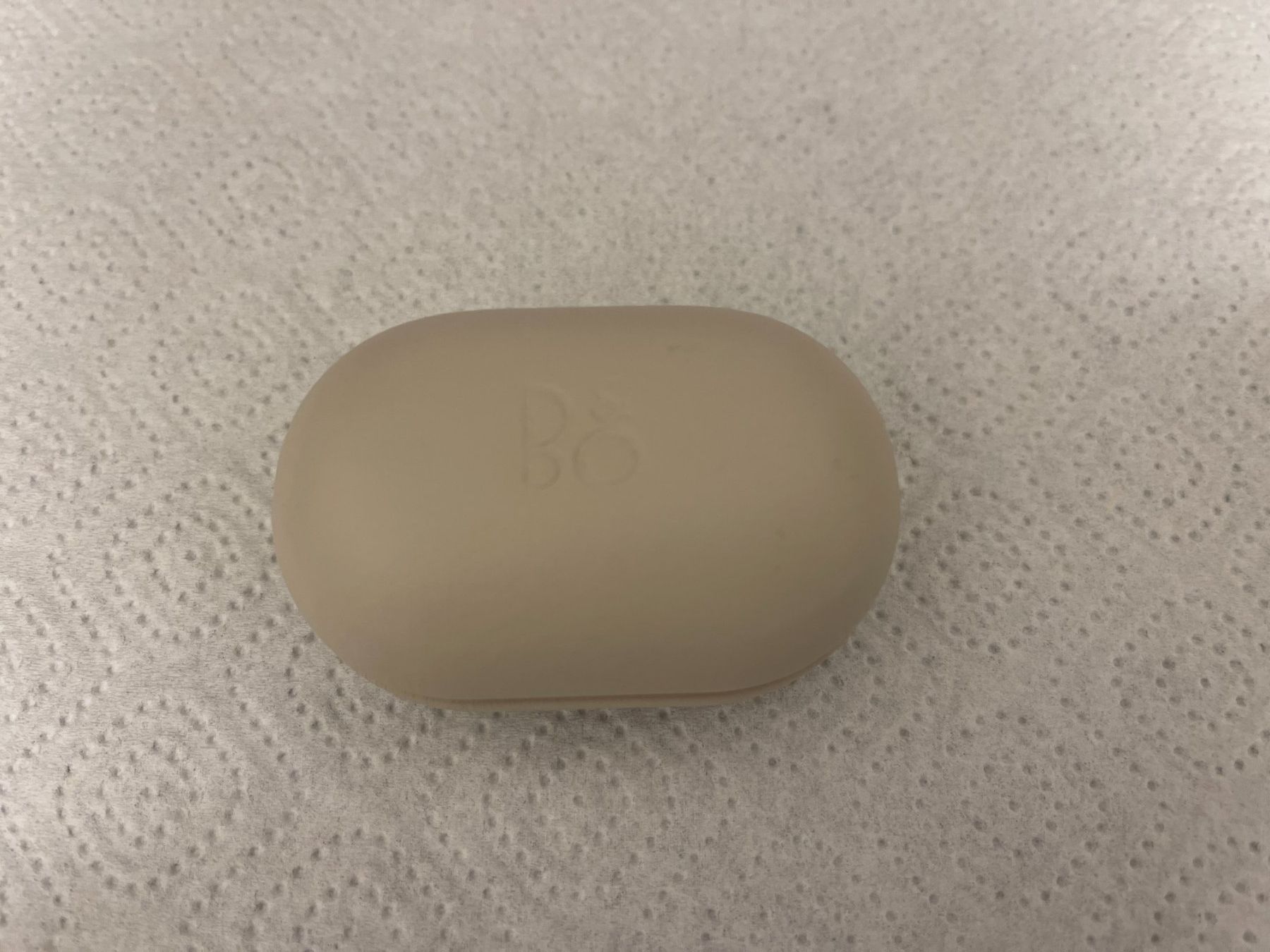 Bang & Olufsen Cuffie: Bang & Olufsen E8 3rd Generation ab CHF 1.-- – Difettoso da Rain venduto da Stouni180 2