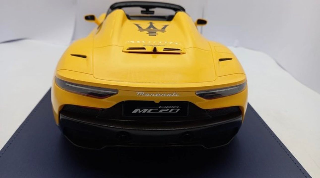Maserati Modellini d'auto: Maserati MC20 Cielo Model 1:12 – Nuovo e nell'imballaggio originale da Weinfelden venduto da Sagun 7