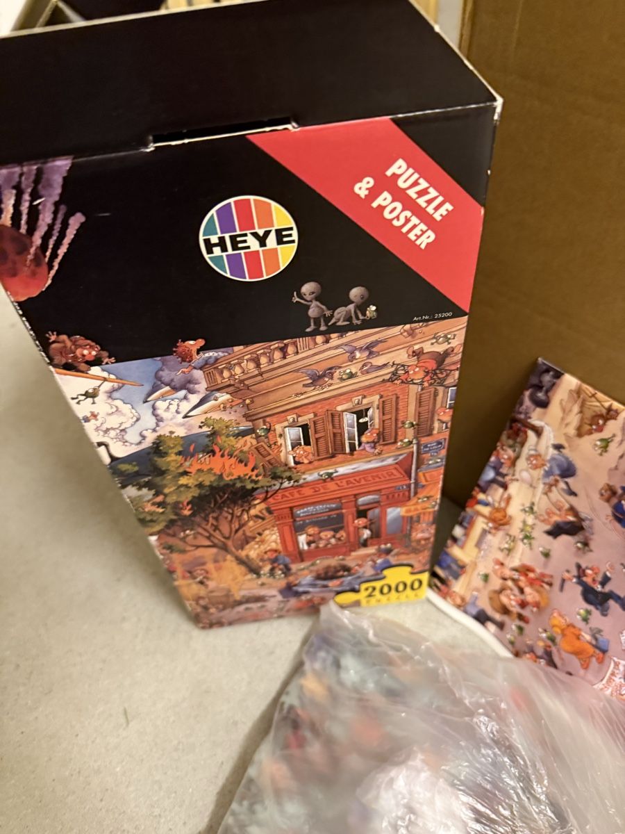Puzzles: 5 x 2000 Puzzles  – D'occasion à Winterthur par ivule2000 8