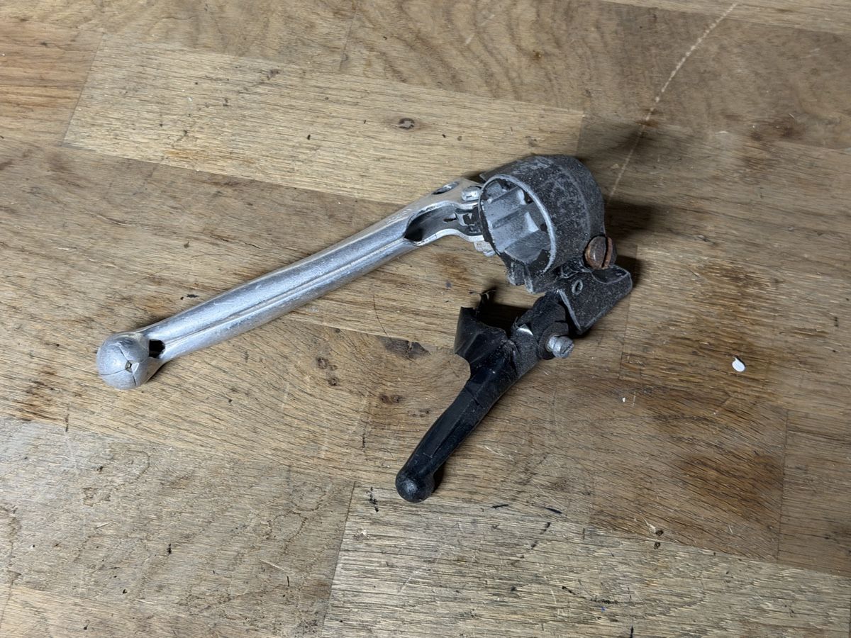 Magura Parti ricambio per ciclomotori: Bremsgriff / Starterhebel Magura original – Usato da Bolken venduto da si.x.las