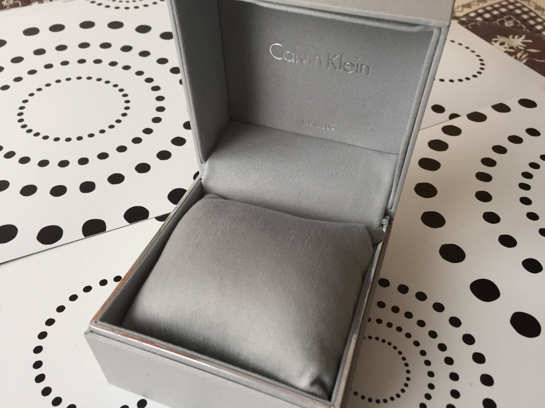 Calvin Klein Boîtes de montres: CK CALVIN KLEIN - WATCH CASE - BOX ECRIN – Neuf (Voir description) à Epalinges par dream-watch 1