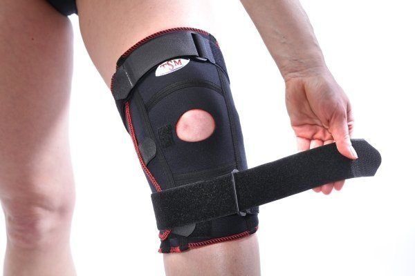Medizinische Geräte: TSM Kniebandage aktiv S – Neu (gemäss Beschreibung) aus Porrentruy von Danreisende 2
