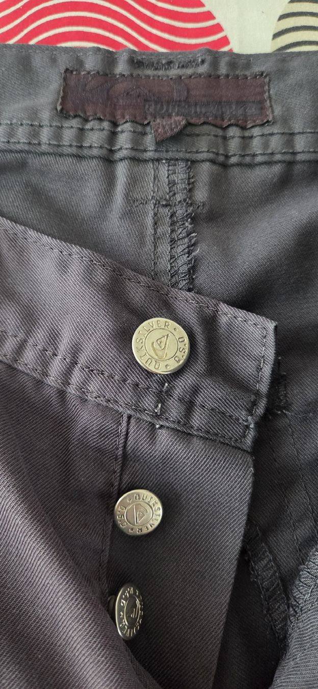 Hosen: Herren-Shorts der Marke Quicksilver, Grösse M – Gebraucht aus Schöfflisdorf von nun_zr8r 1