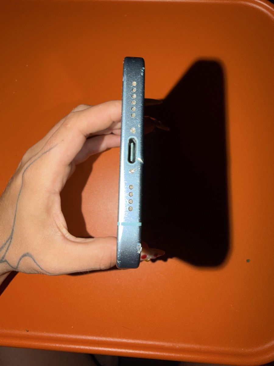 Apple Telefoni cellulari / Smartphones: Iphone 16 plus 256g – Usato da Zürich venduto da Natarrais 2