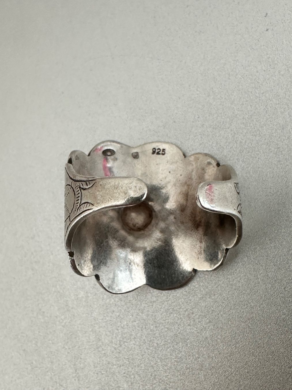 Anelli: Vintage handgravierter Silber Ring – Usato da Onex venduto da Antiqueshow 2