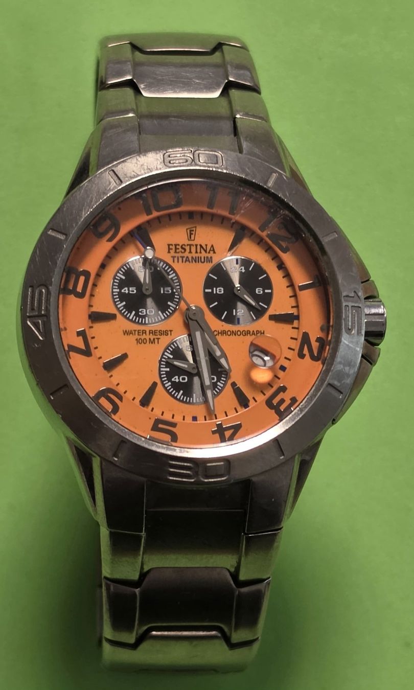 Festina Orologi: FESTINA TITANIUM CHRONOGRAPH DIVERS ORANGE DIAL 100M PROFESS – Usato da Neftenbach venduto da Taschen-Uhren 9