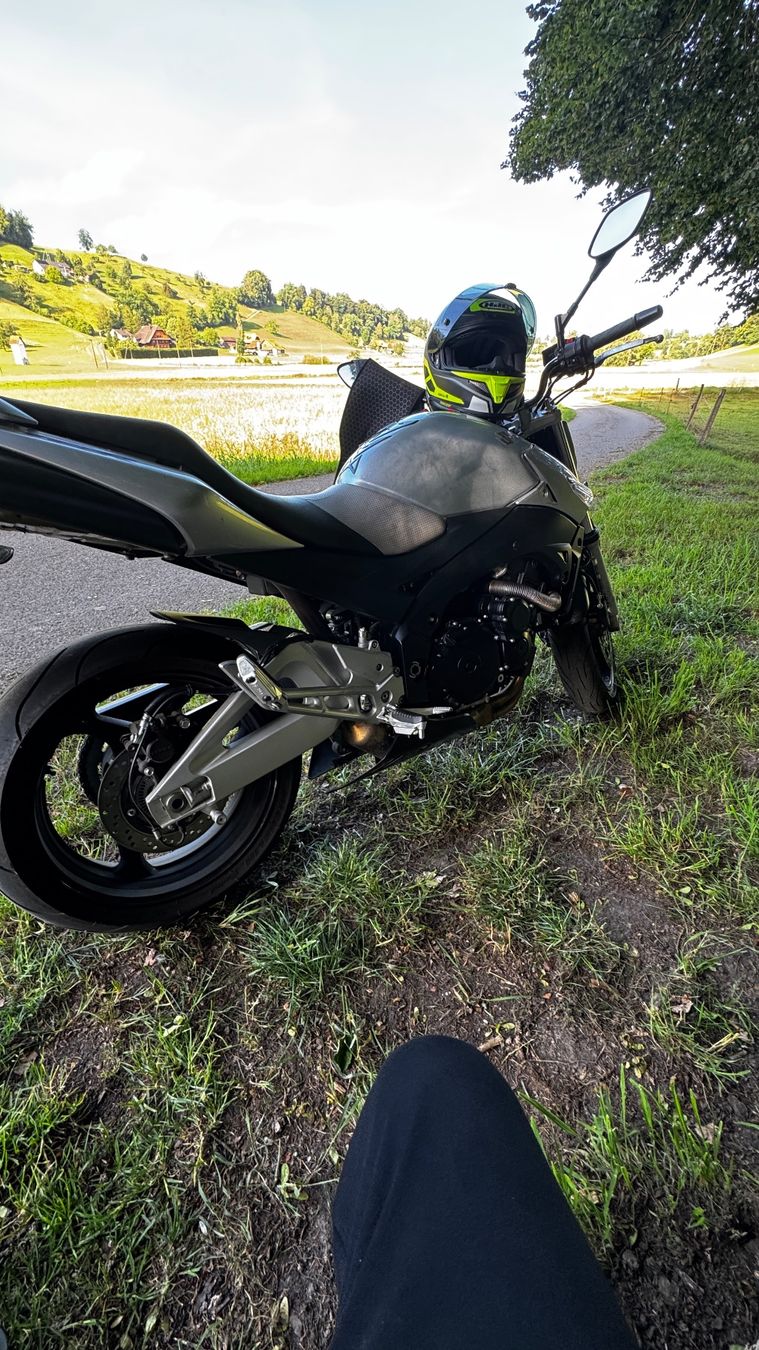 Suzuki Strada: GSR600A. Frisch ab MF – Usato da Willisau venduto da Faslji 1