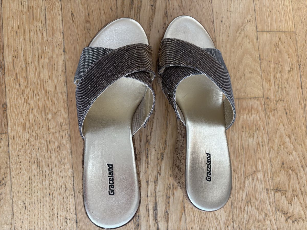 Graceland Scarpe da donna: Graceland Sommerschuhe, Größe 37. – Nuovo (secondo la descrizione) da Düdingen venduto da aschmutz