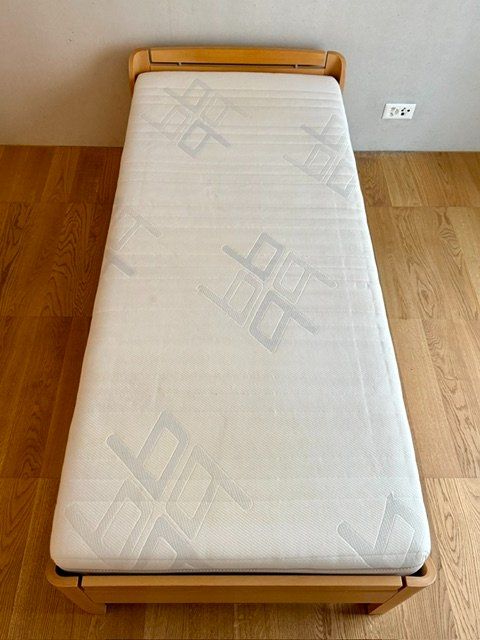 Bico Reti a doghe: Bett elektr. verstellbarem BICO Flex Lattenrost und Matratze – Usato da Brütten venduto da Brummer 6