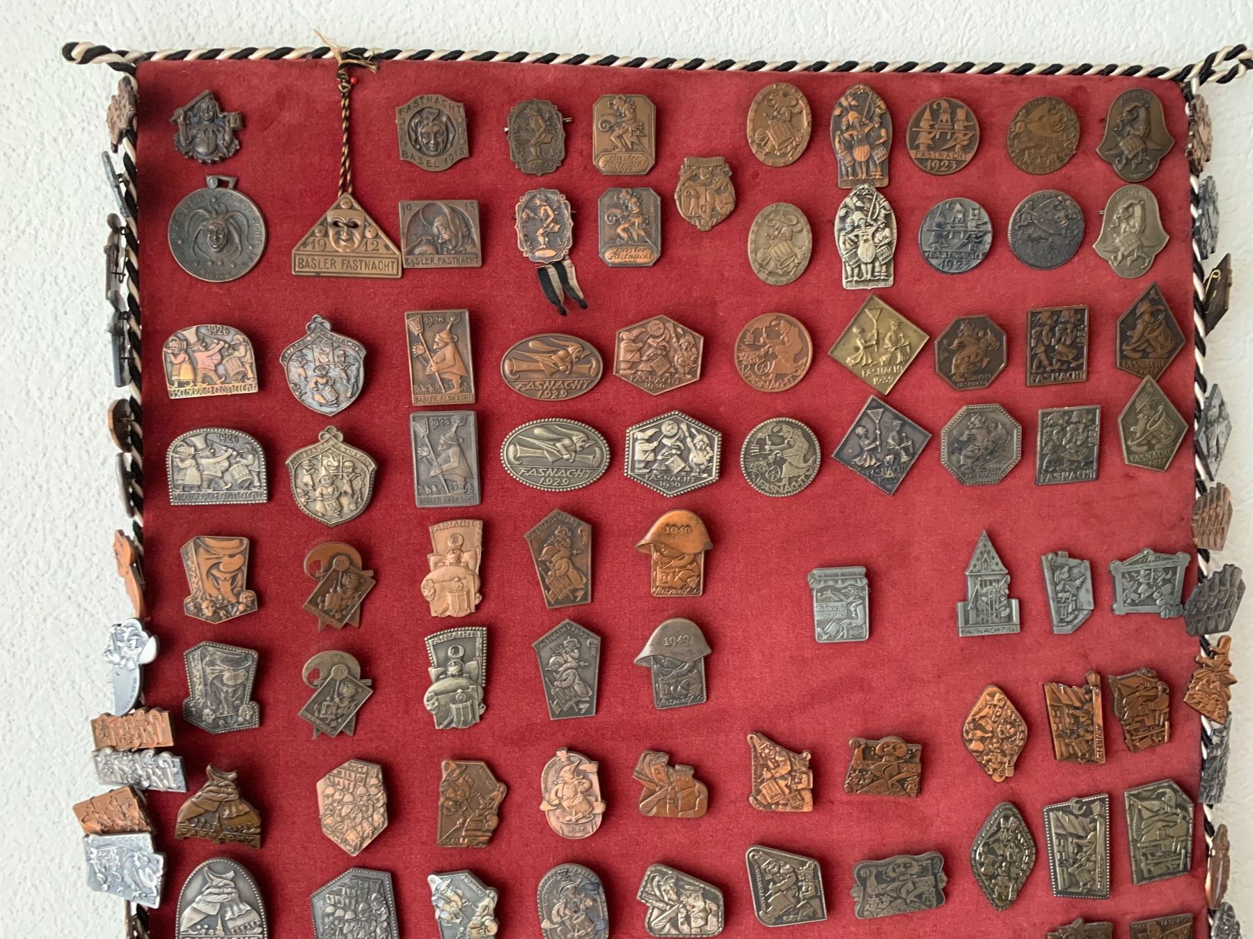 Medaglie: Basler Fasnachtsblaggedden Sammlung – Usato da Bülach venduto da schoggimartini 3