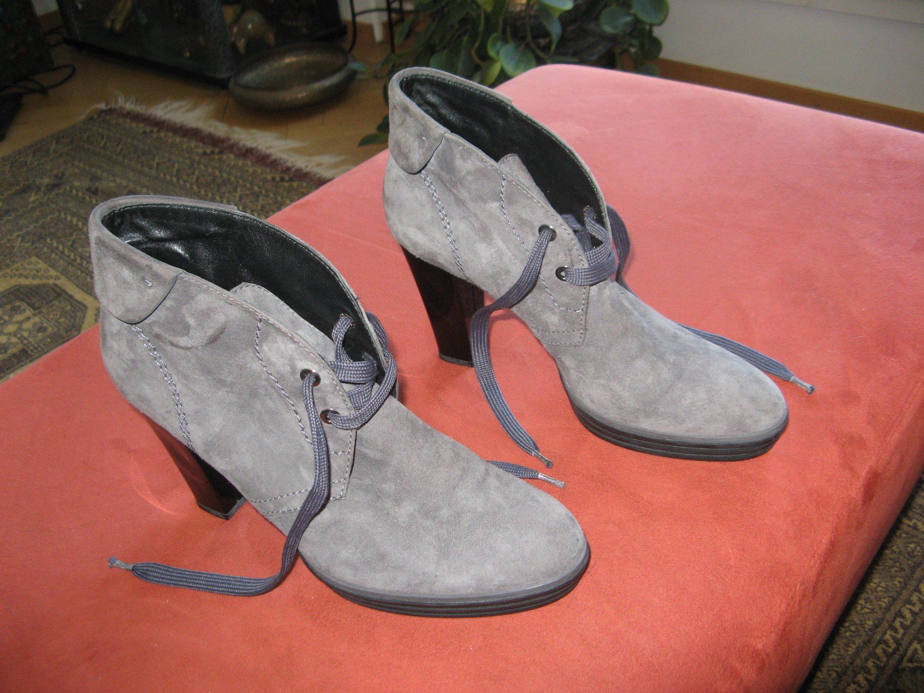 Hogan Chaussures femmes: Stiefeletten grau Gr. 40 Hogan – D'occasion à Zürich par apil 1