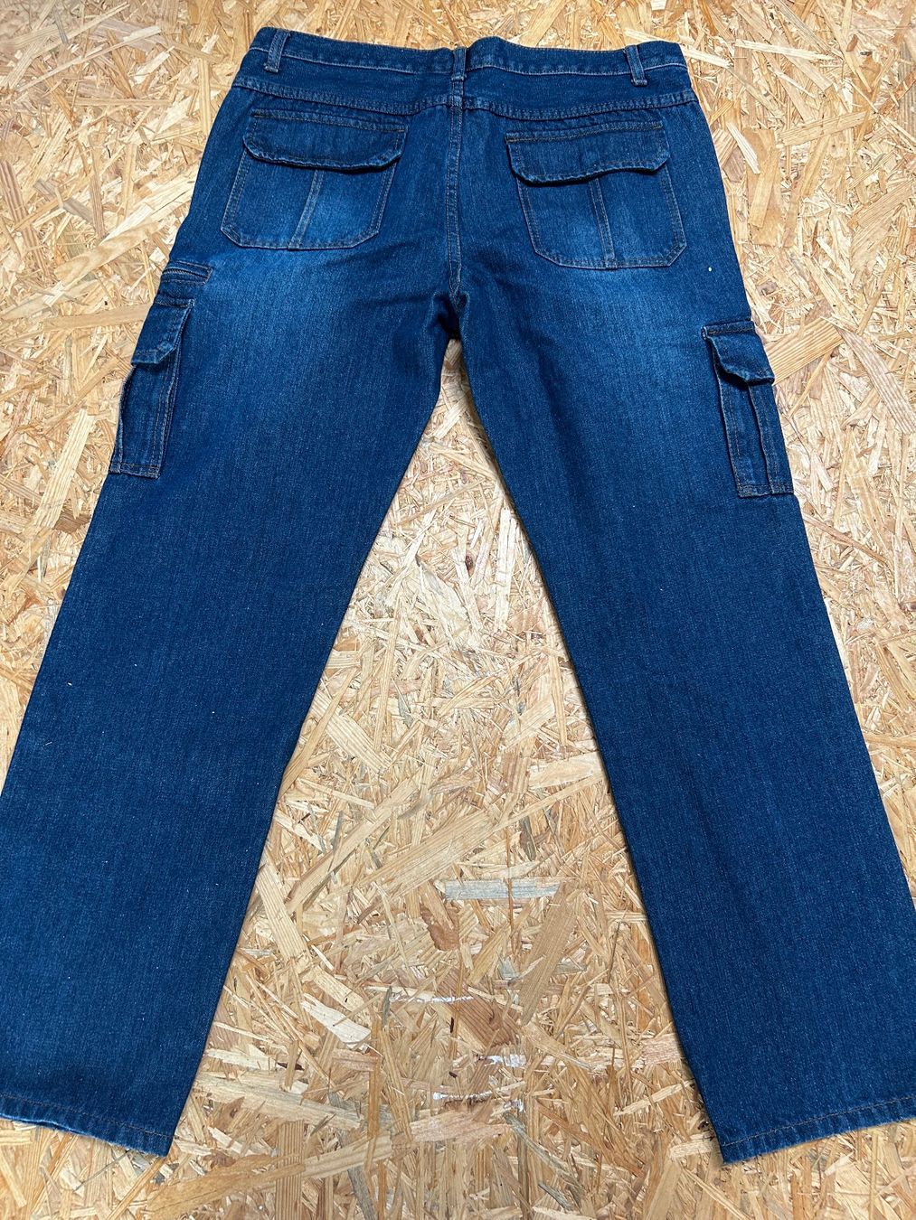 Jeans: Blaue Jeans Gr. 25 Bundweite 98cm – Nuovo e nell'imballaggio originale da Koppigen venduto da Ready2Work 1