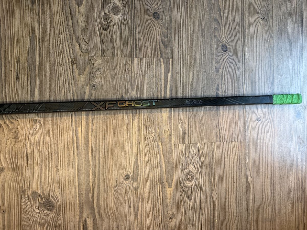 Ccm Bastoni & Pale: CCM XF Ghost, Senior, 75 Flex, P28 1/4 Blade – Usato da Volken venduto da akollerwinti 2