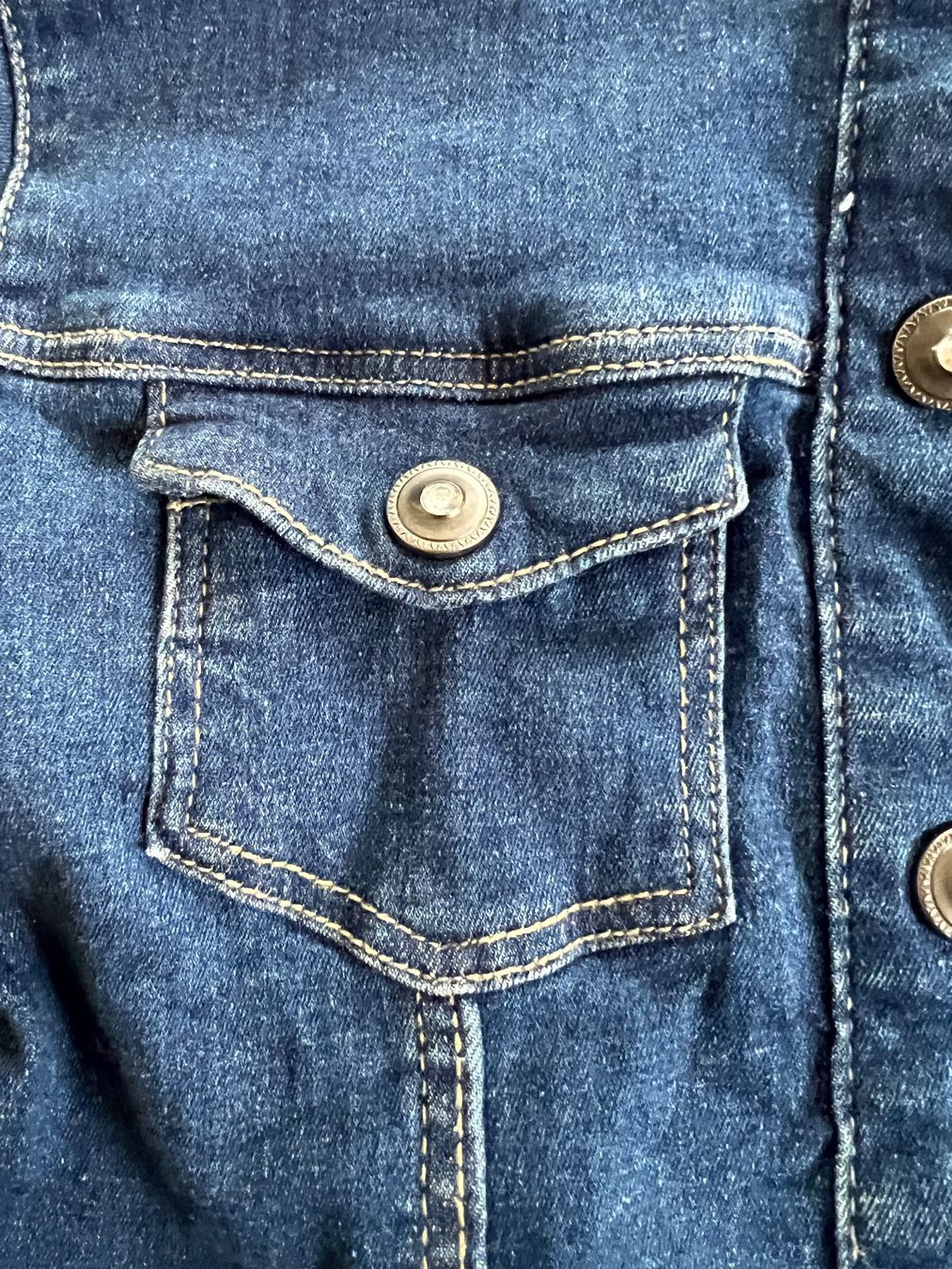 Jacken & Mäntel: Jeans Jacke Mädchen, Melby 152 – Gebraucht aus Beinwil am See von brigittehug 2