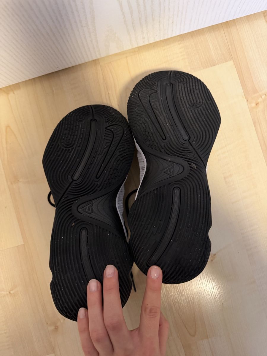 Nike Herrenschuhe: Nike Immortality 3, Gr. 39/40 – Neu (gemäss Beschreibung) aus Bassersdorf von em_mik18 3