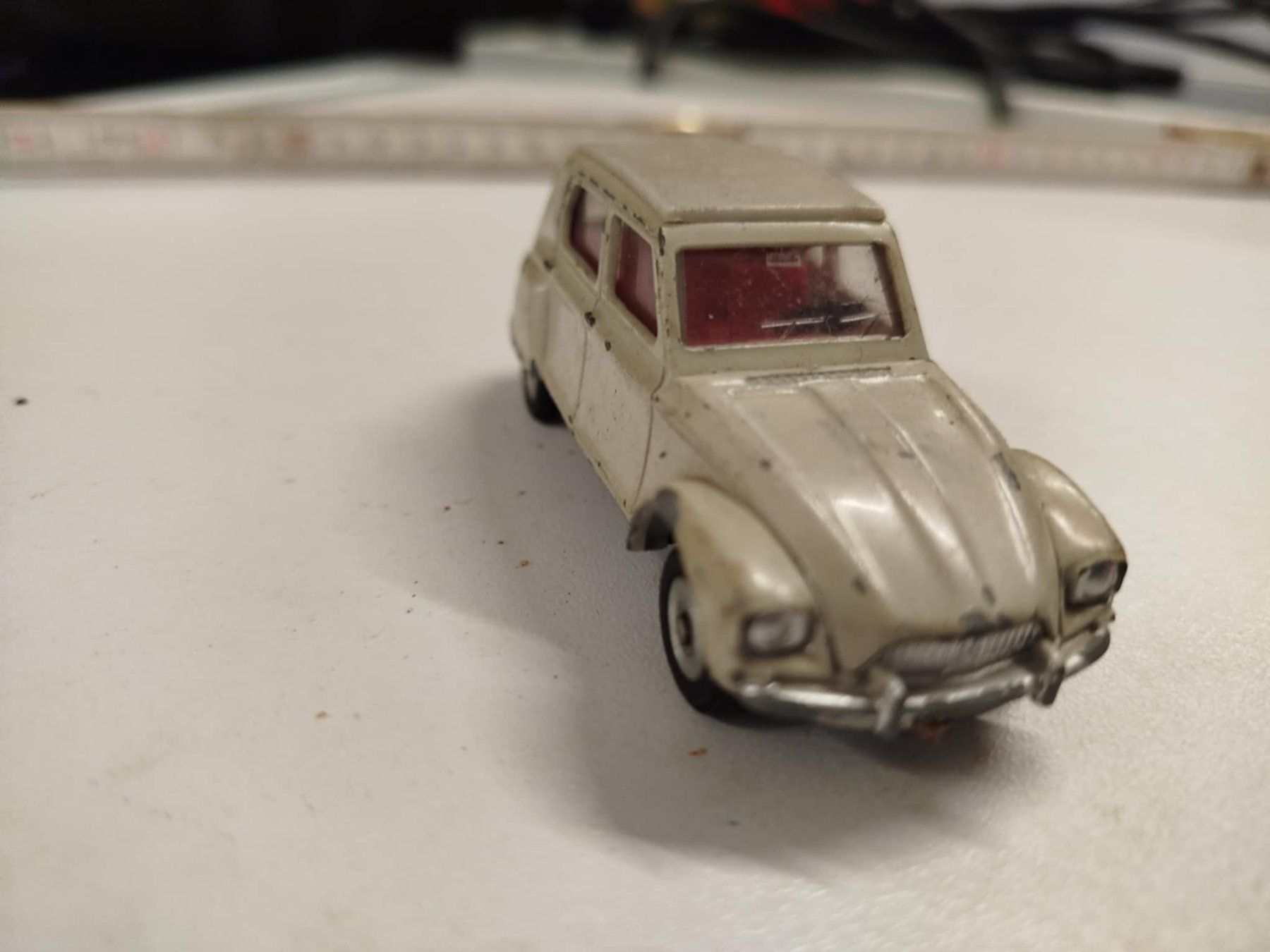 Dinky Toys Modellautos: Dinky Toys (nr 16) – Gebraucht aus La Chaux-de-Fonds von Emmaus2300CDF