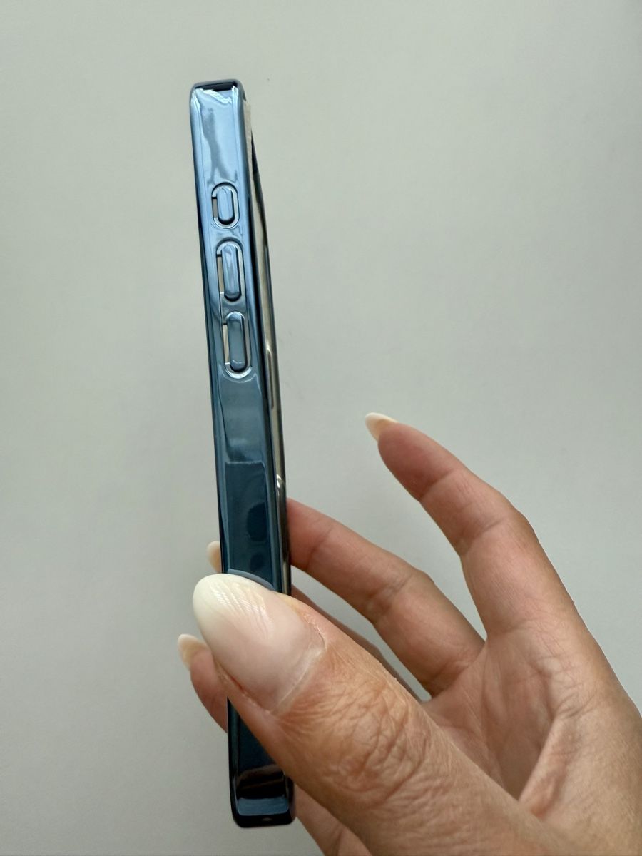 Apple Cover & Protezioni schermo: Hülle iPhone 16 Pro – Nuovo (secondo la descrizione) da Zürich venduto da Nika017 1