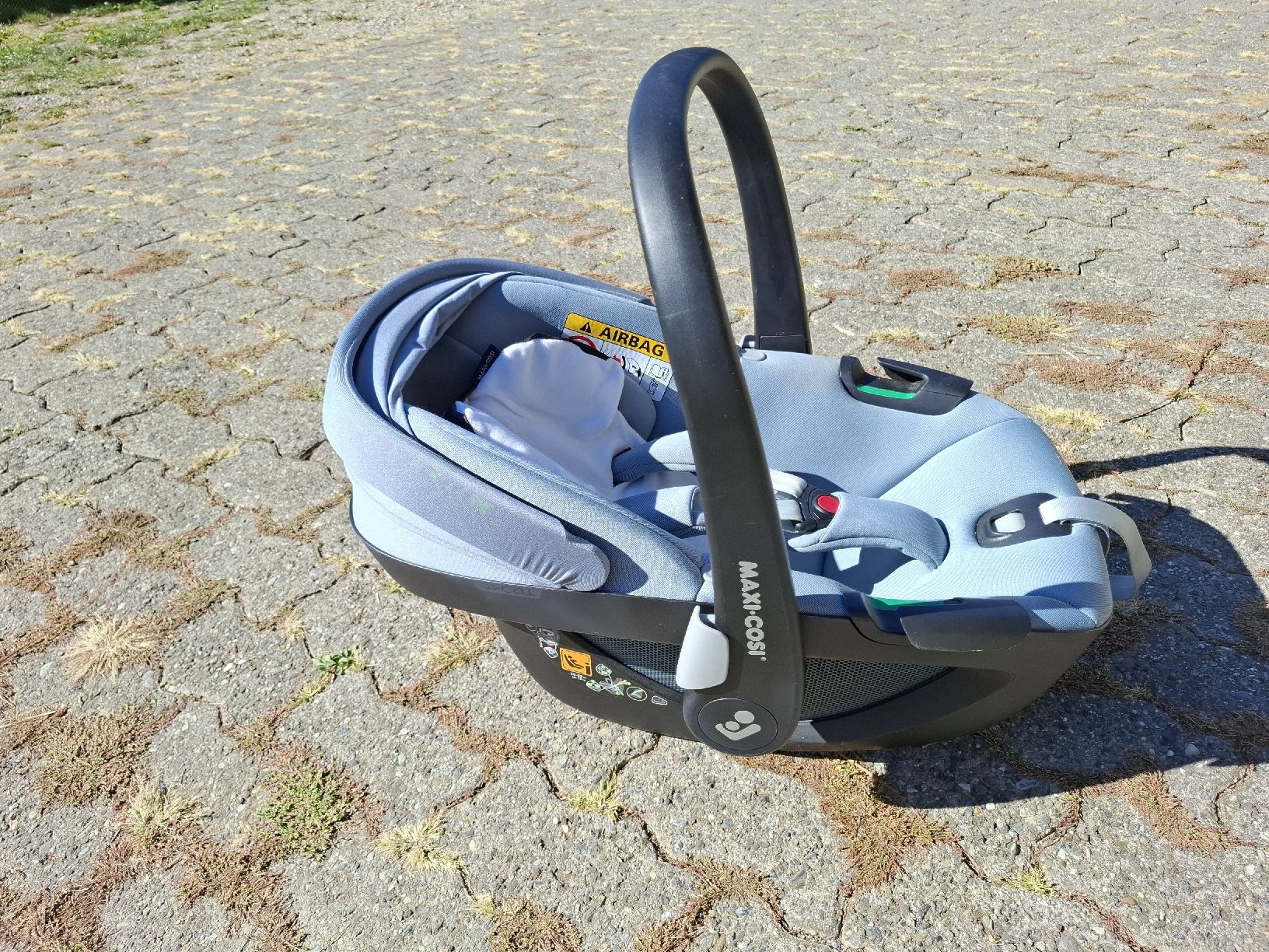 Maxi-Cosi Auto-Kindersitze: Max Cosi Pebble 360 Grau – Gebraucht aus Bowil von Yfazer 3