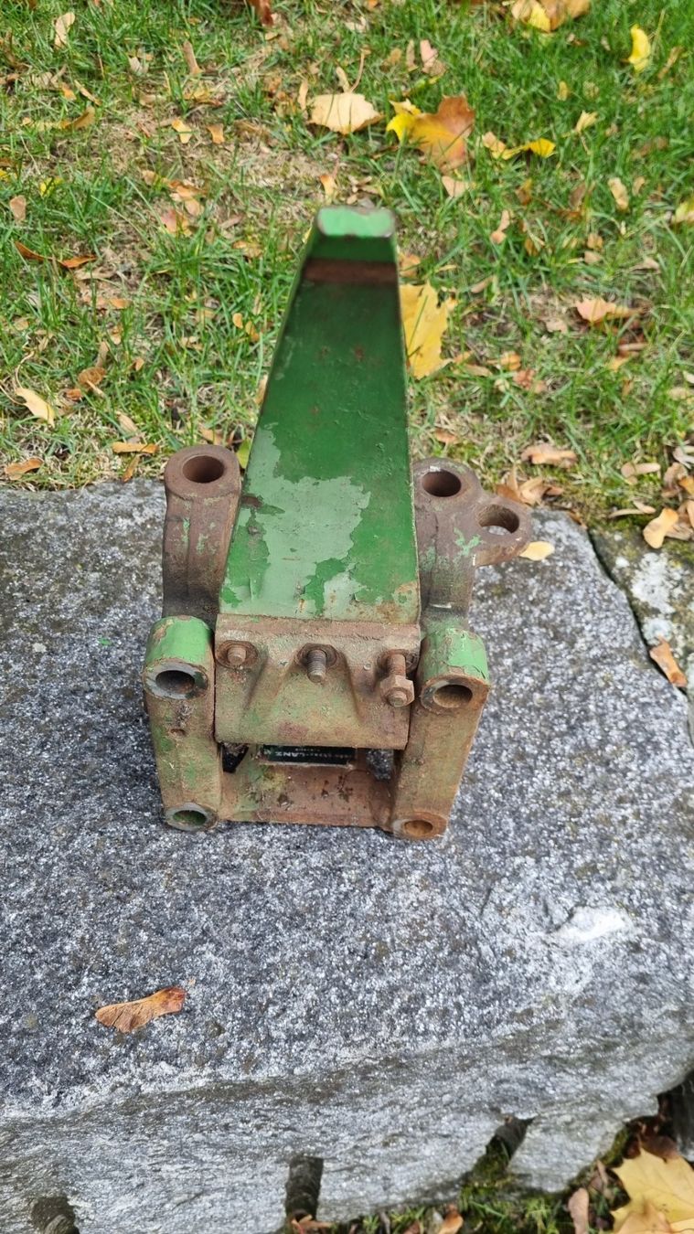 Accessori Trattori &Veicoli agricoli: Anhängebock John Deere Lanz – Usato da Triengen venduto da lise97 3