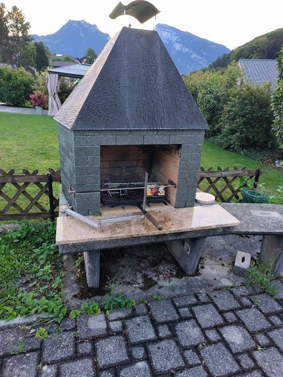 Grosser Gartenkamin mit Grillspiess, Naturstein Kaufen auf Ricardo