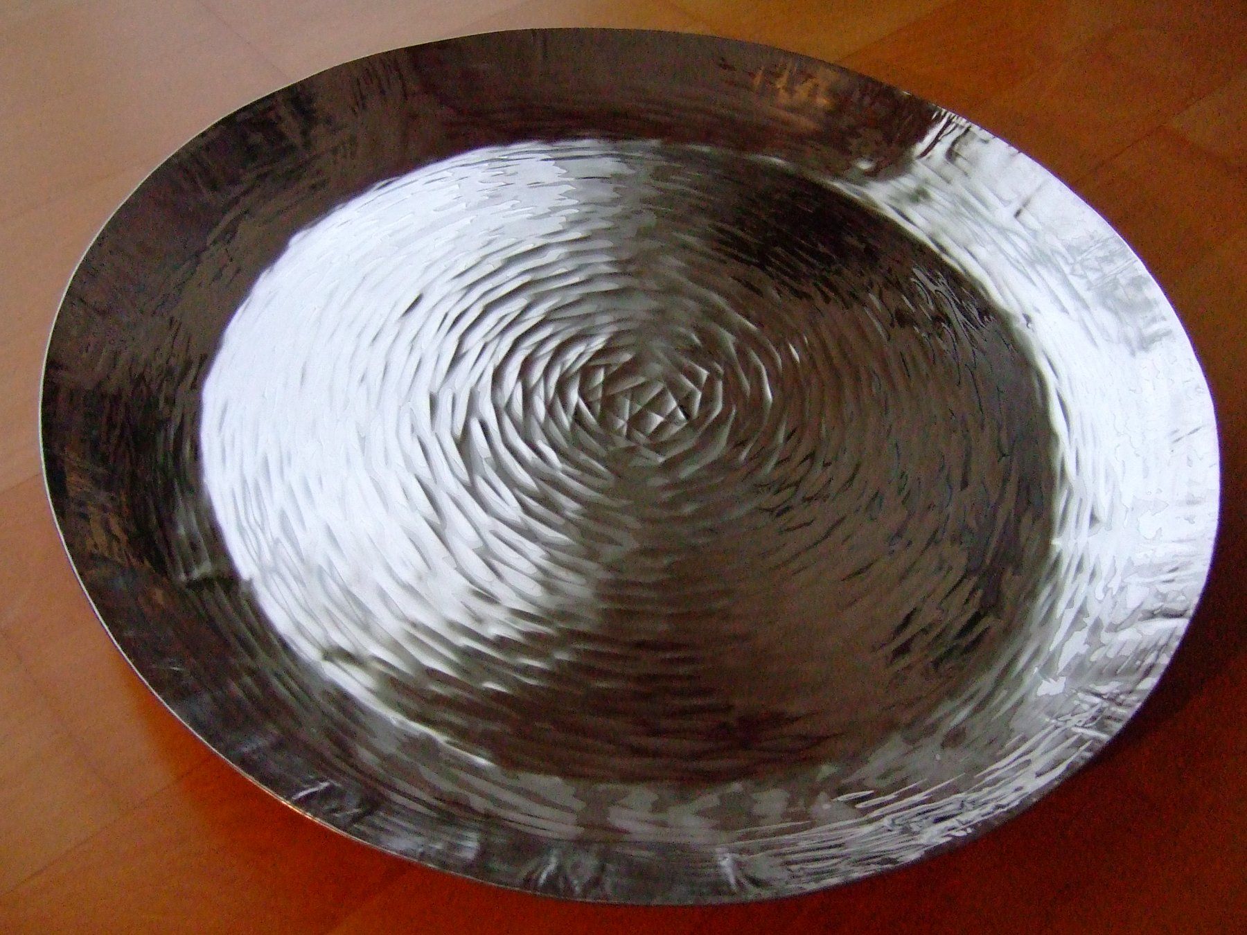 Piatti di portata: Fink Schale aus Edelstahl Durchmesser 59 cm – Nuovo e nell'imballaggio originale da Hünenberg venduto da Nierhaus 1