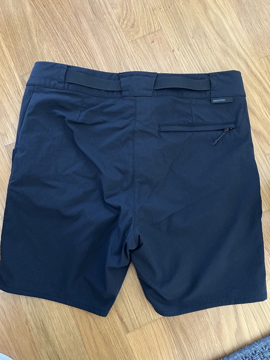 Salomon Pantaloni: Salomon Shorts, Grösse 34 – Nuovo (secondo la descrizione) da Binningen venduto da san_bcg5 1