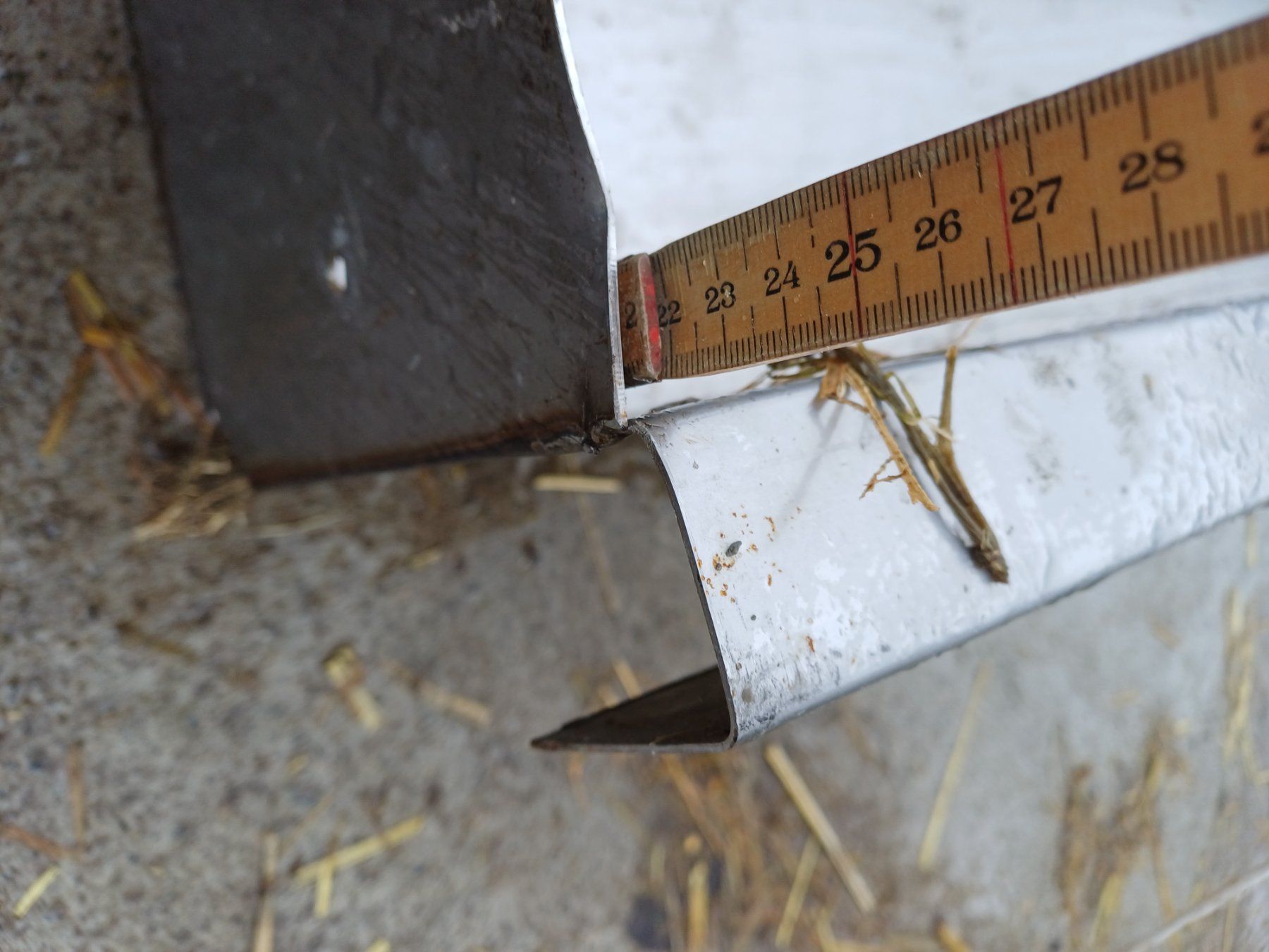 Mangimi: Chromstahlbaren / Futtertrog/ Kälbertrog 435 cm lang – Usato da Boswil venduto da etaflex 4