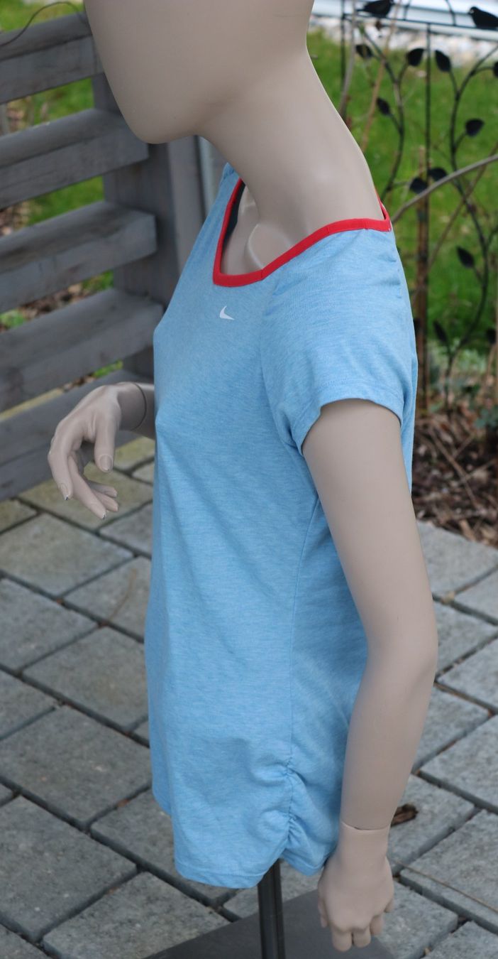 Nike T-Shirts: Activ-T-Shirt Marke Nike – Gebraucht aus Frick von Beni58 2