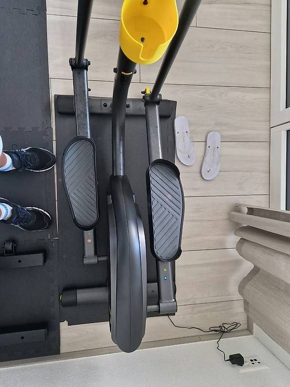 Decathlon Hometrainer: Domyos C3.0 Elliptical Cross Trainer  Bluetooth, 9 Programs – Gebraucht aus Richterswil von tor_g5lv 3