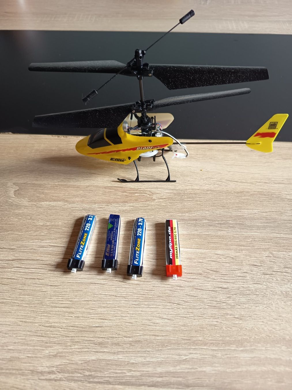 E-Flite RC Kits de montage: Eflite blade mcx – D'occasion à Corgémont par ilo_89gh