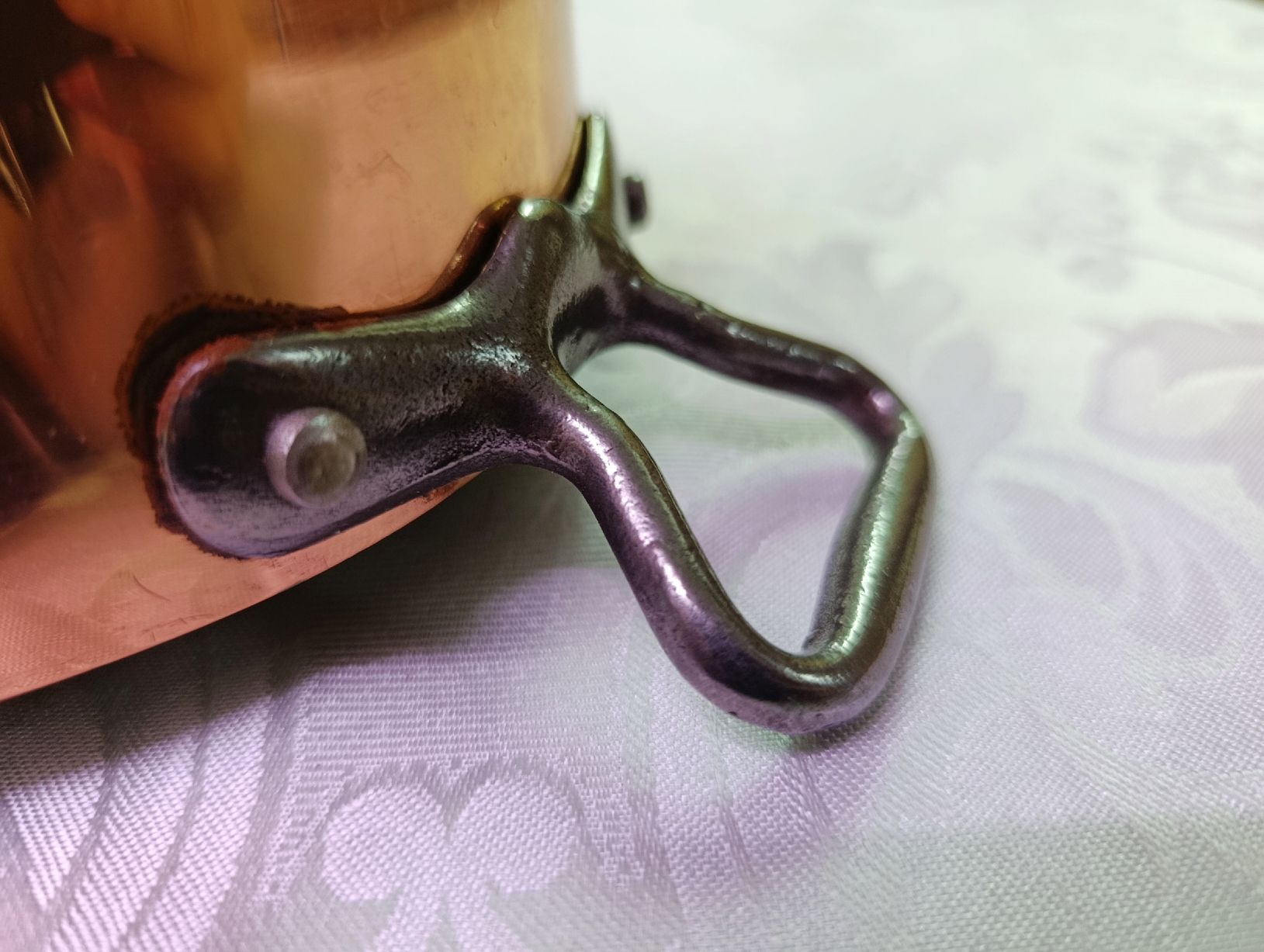 Altri mobili d'antiquariato: Antike Kupfer-Kasserolle oval mit Messingdeckel – Usato da Zürich venduto da Brocki_ZurichZH 4