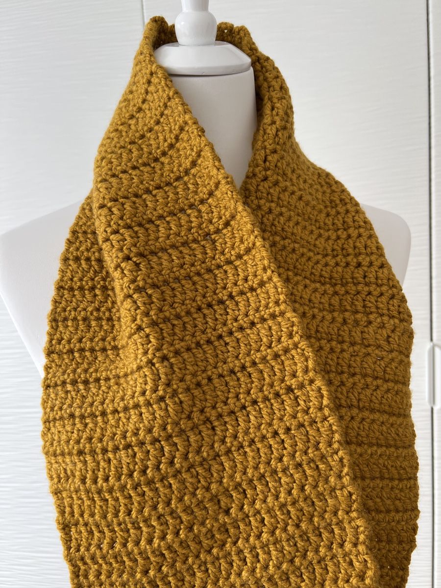 Foulards, Tücher & Schals: Der Schal 🧣 NEU – Neu und originalverpackt aus Schaffhausen von Samija. 2