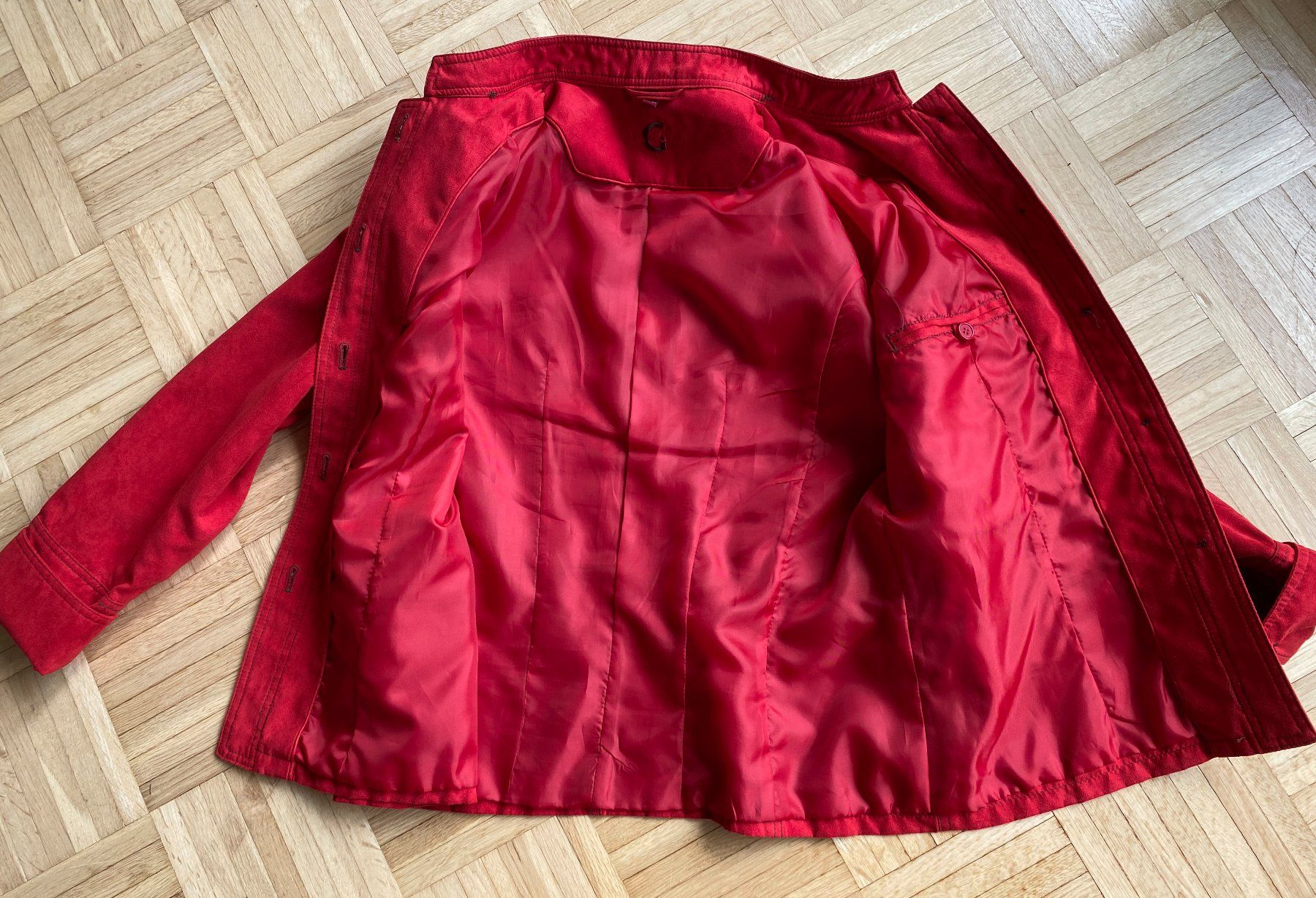 Giacche: Jacke Gr. 40/42; wahrscheinlich Alcantara – Nuovo (secondo la descrizione) da Weinfelden venduto da Cheyenne21 2