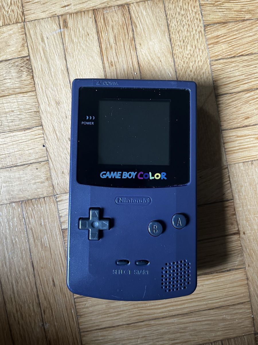 Nintendo Konsolen: Game Boy Color Bundle✨ – Gebraucht aus Therwil von rainbow_mamamoo 1