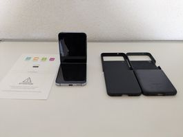 Samsung Galaxy Z Flip4 Blue 5G 256GB ab Fr. 1.-- Zustand: A