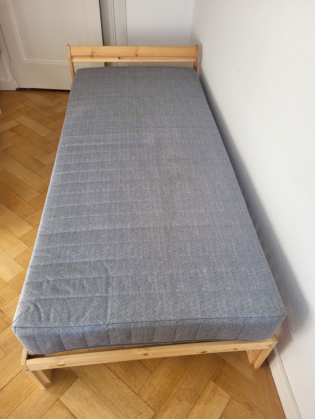 Ikea Letti: Lit Neiden + Sommier Lonset + Matelas Vadso – Usato da Genève venduto da beh_d27l 1