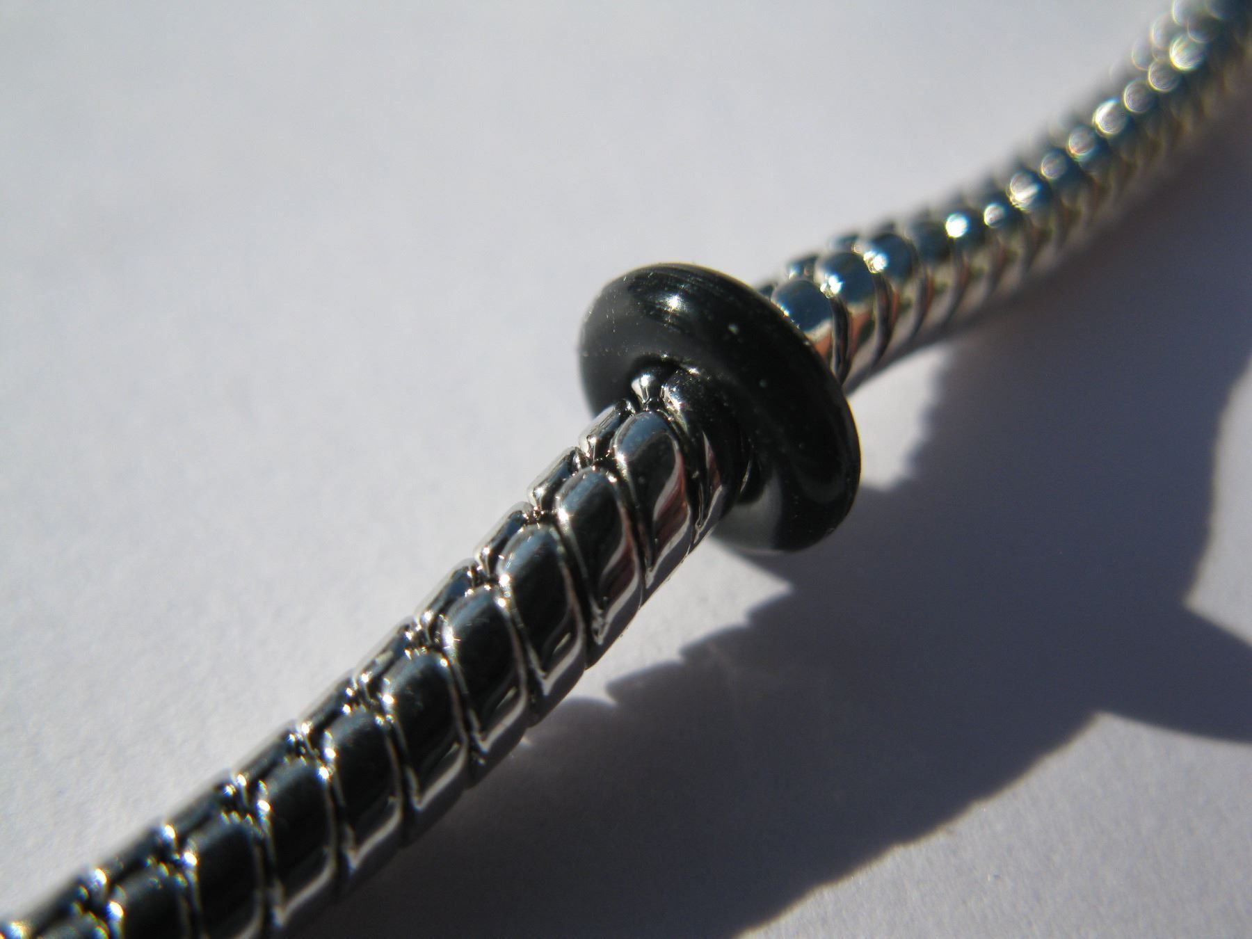 Perle (finte): 20 Gummiringe schwarz, 6mm – Nuovo e nell'imballaggio originale da St. Margarethen TG venduto da LuanaKa 2