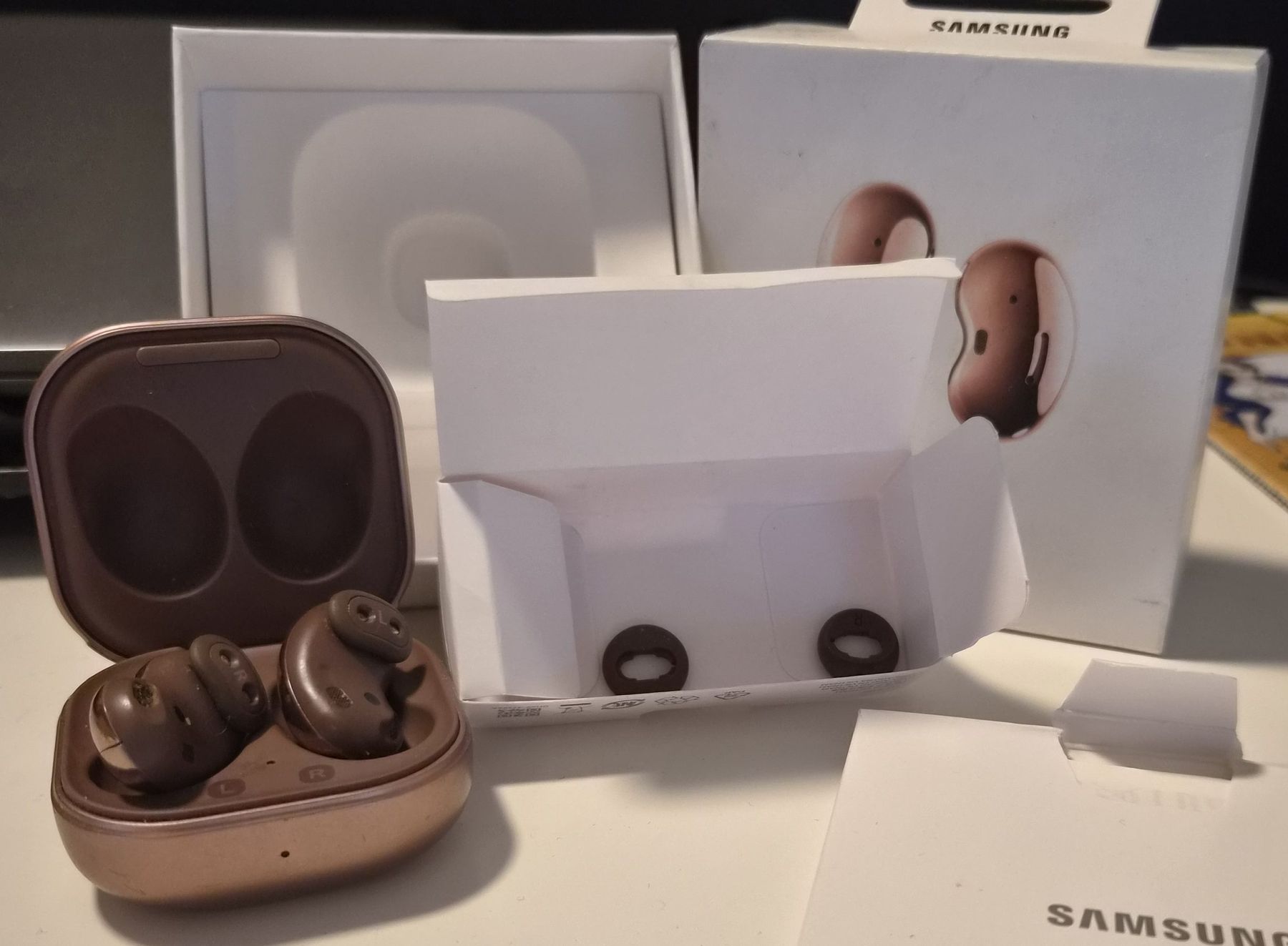 Samsung Kopfhörer: Samsung Galaxy Buds Live Bronze gebraucht – Gebraucht aus Emmenbrücke von roh_y8gr