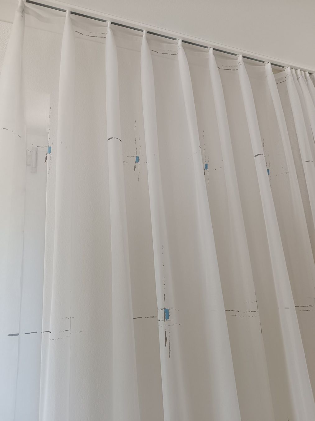 Tende: Kurze Vorhänge transparent B x H = ca. 2x 1.2 m x 1.35 m – Usato da Effretikon venduto da Walwolke 1