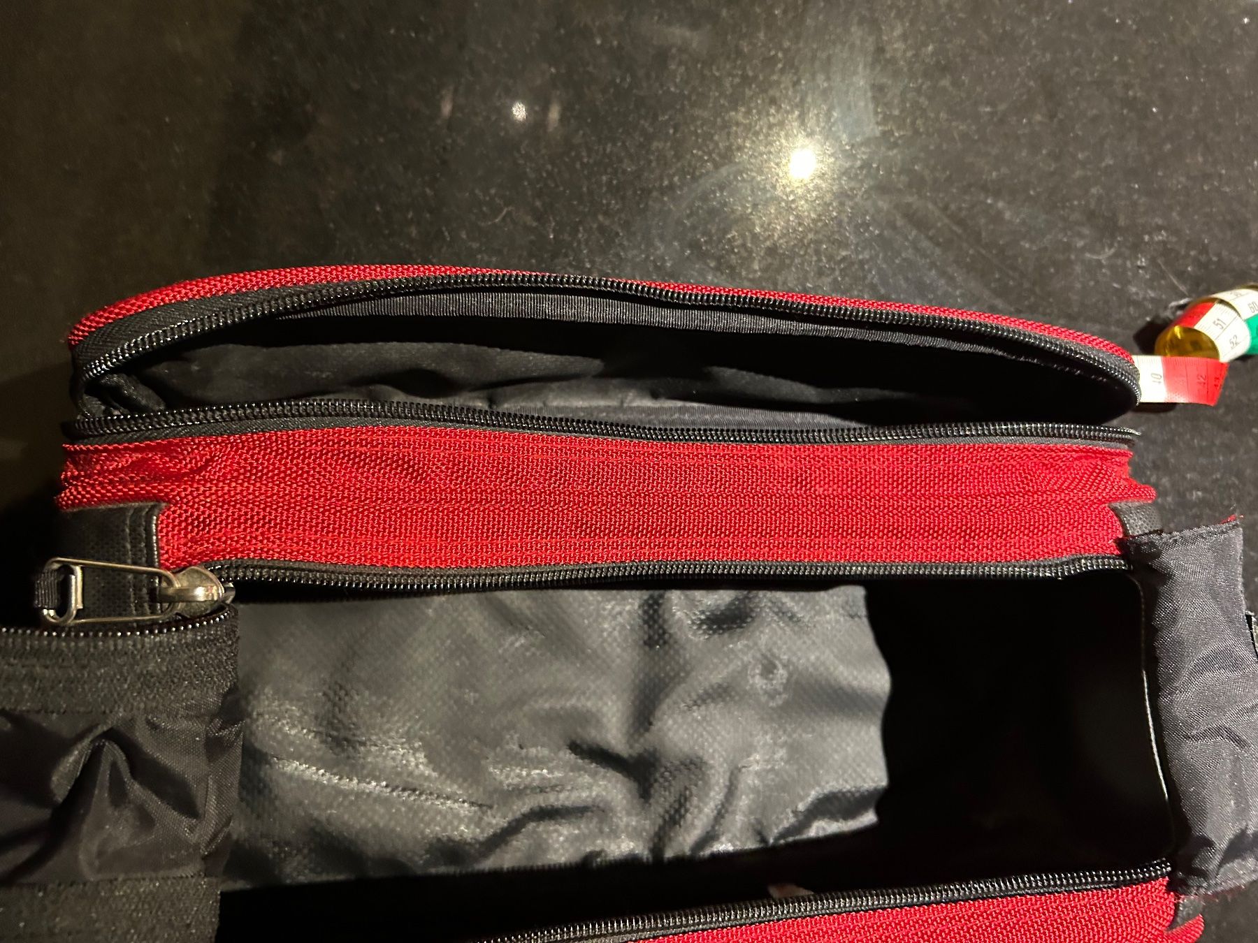 Custodie per cosmetici: Toilettenbeutel Victorinox – Usato da Zumikon venduto da Uranus88 5
