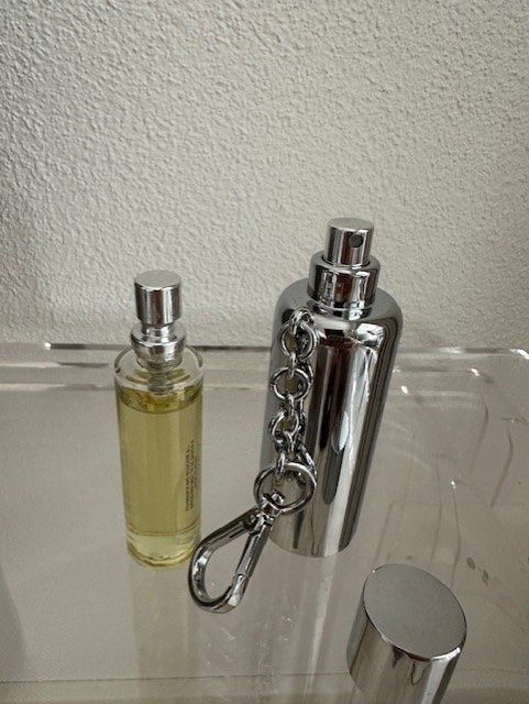 Prada Profumi & Eau de Toilette: Prada eau de Parfume – Usato da Dallenwil venduto da ZD2019 2