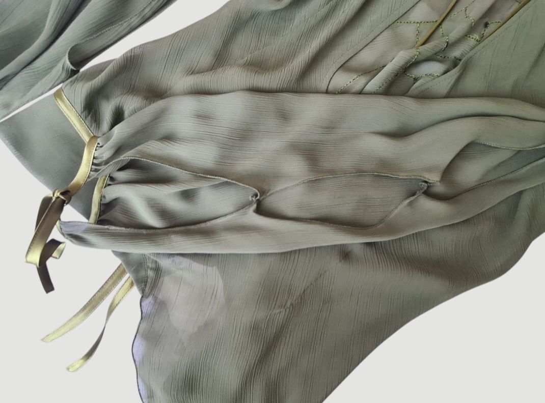 Blusen: Blouse Ana Sousa avec sequins, dos ouvert, taille 38 – Neu (gemäss Beschreibung) aus Renens VD von del_t2kx 3