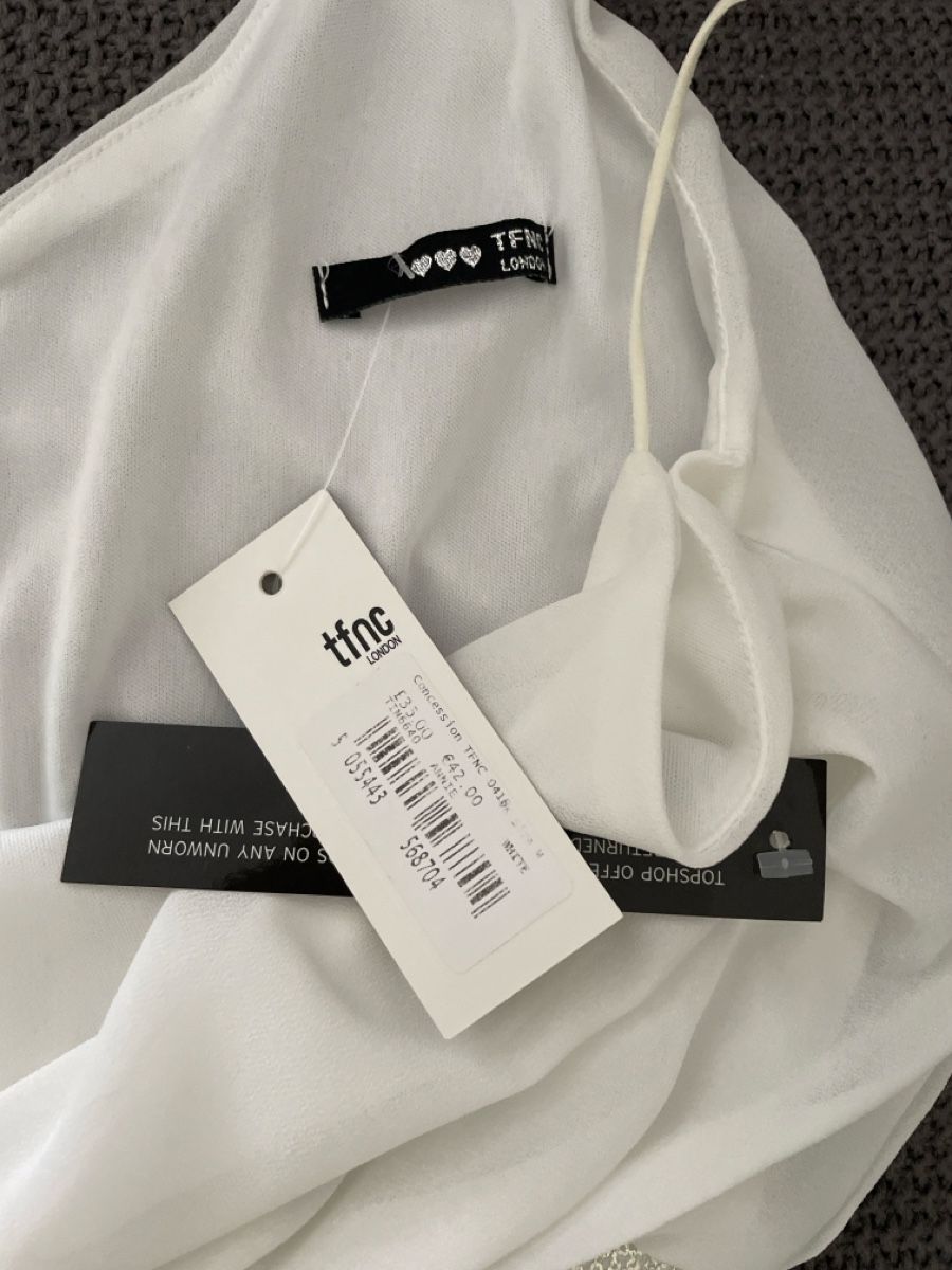 Vestiti: Kleid Gr.S von tfnc  – Nuovo (secondo la descrizione) da Schliern b.Köniz venduto da Nikk0tin 4