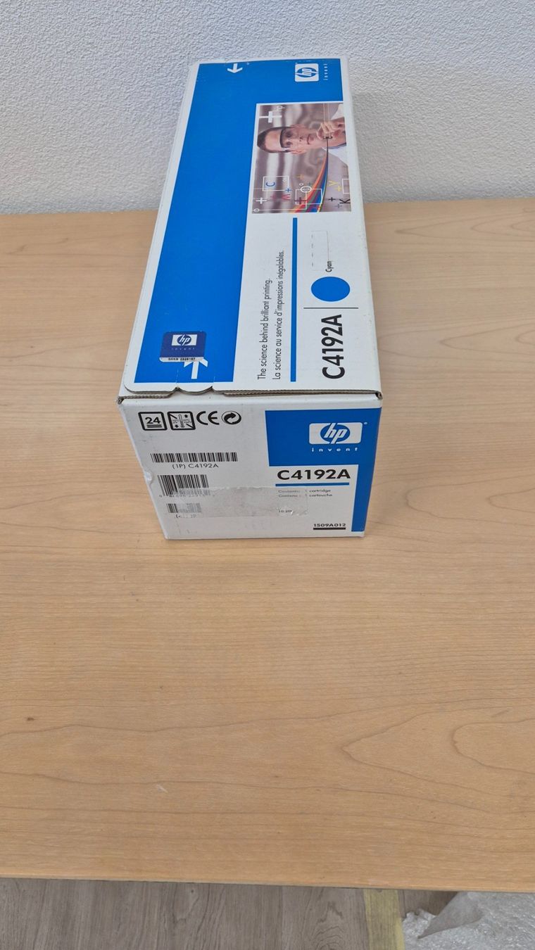 Hewlett Packard Druckerpatronen & Toner: HP Color Laserjet C4192A Cyan – Neu und originalverpackt aus Elgg von computerbrocki 3