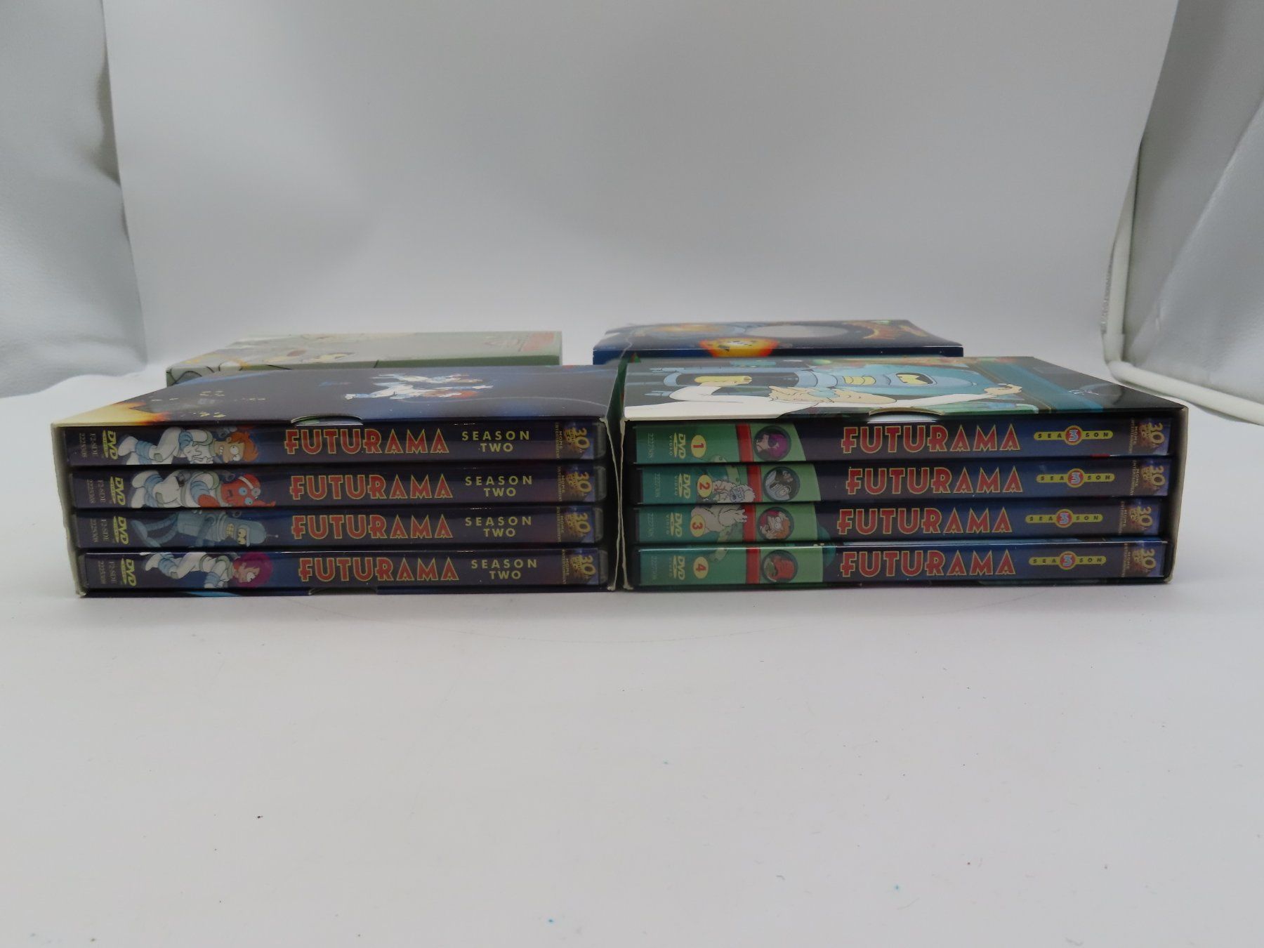 Tutti i DVDs: Futurama Staffel 2 & 3 DVD Sets komplett – Usato da Reinach BL venduto da WBZ-Flohmarkt 2